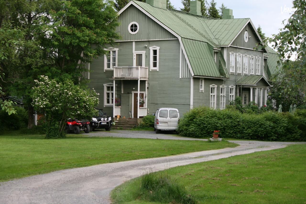 18 juhlatilaa Pirkanmaalla, jotka tarjoavat paikan unohtumattomiin juhliin