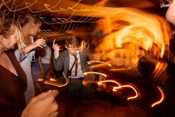 7 hyvää valokuvaajaa Turussa juhliin ja tapahtumiin