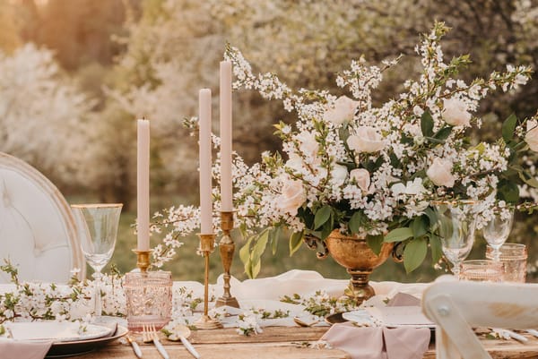 Vinkkejä ja ideoita häiden koristeluun –  näin luot upean juhlatunnelman